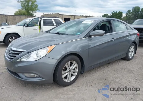 2013 Hyundai Sonata Gls z USA, uszkodzony, nr VIN 5NPEB4AC6DH677045